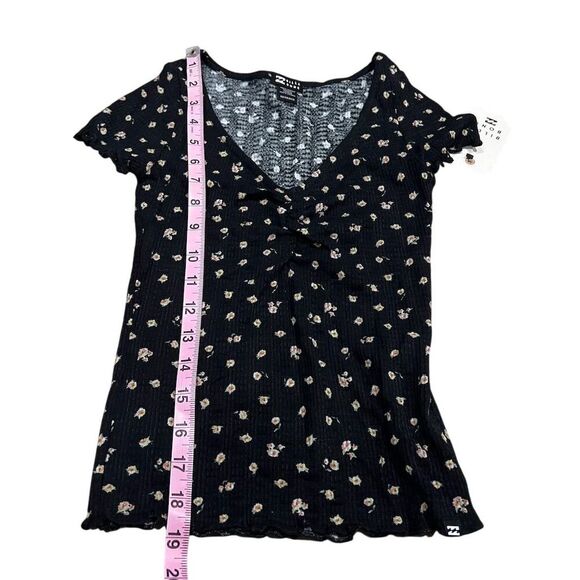 NWT Billabong Women's XS Floral V-Neck Short Sleeve Waffle Knit Top Multicolor - Picture 5 of 10